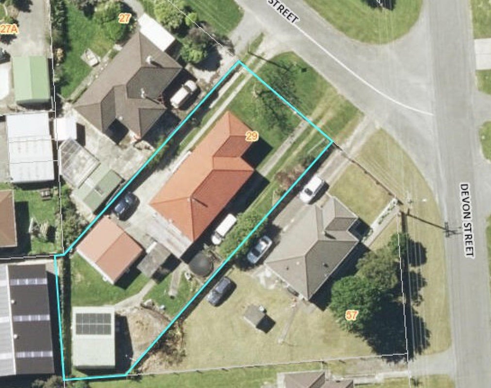 29 Oxford Street, Picton - Carousel 21
