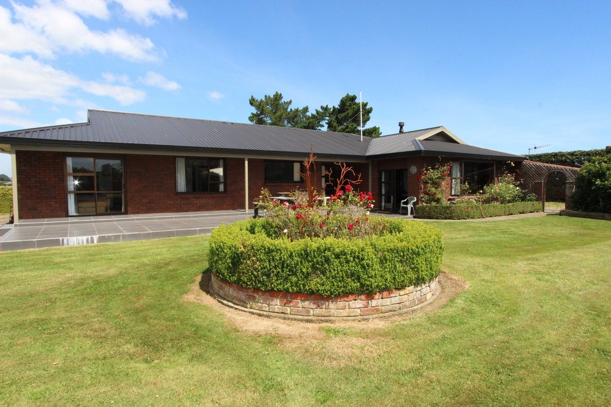 125 Millton Park Road, Mill Road, Invercargill - Carousel 2