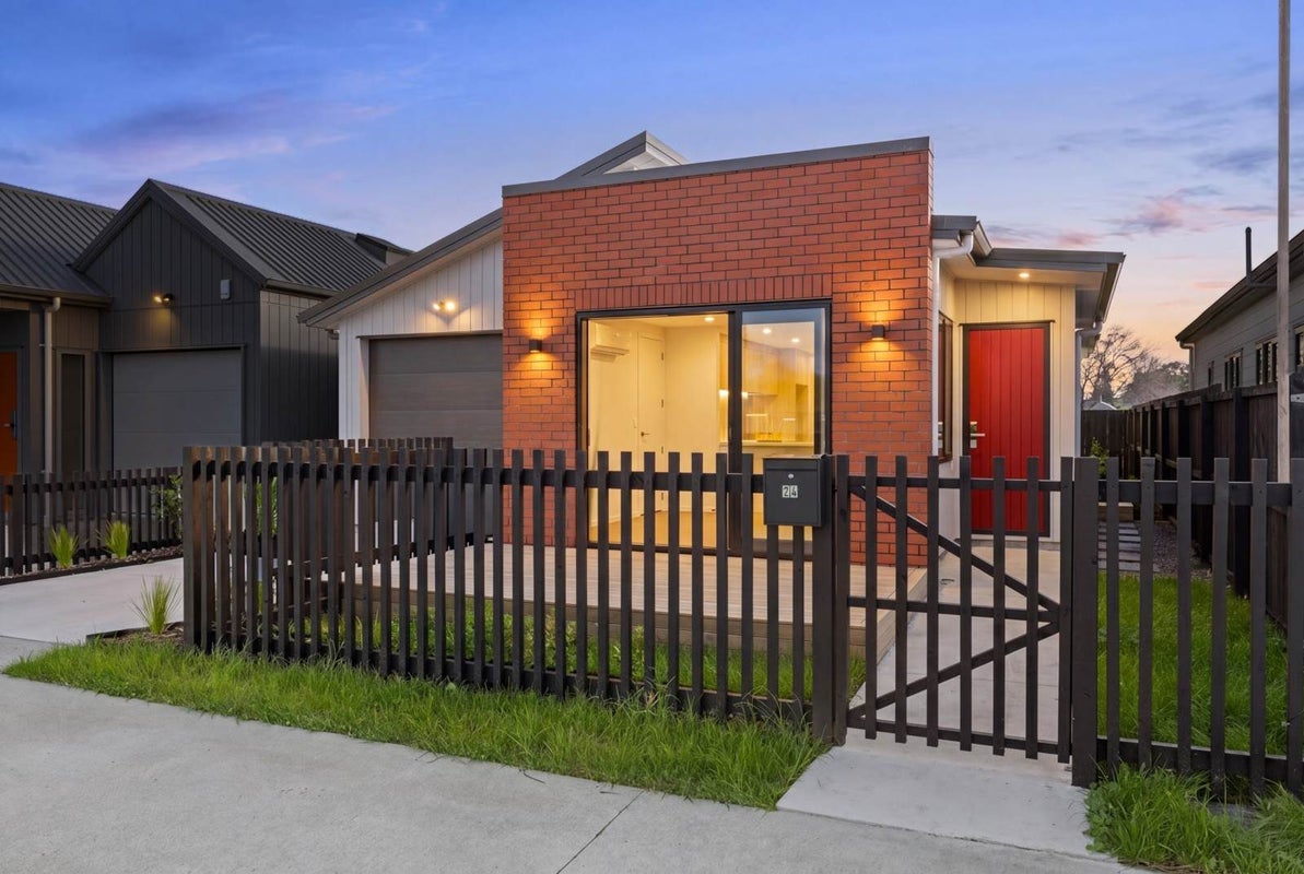 24 Taiheru Road, Karaka, Papakura - Carousel 1