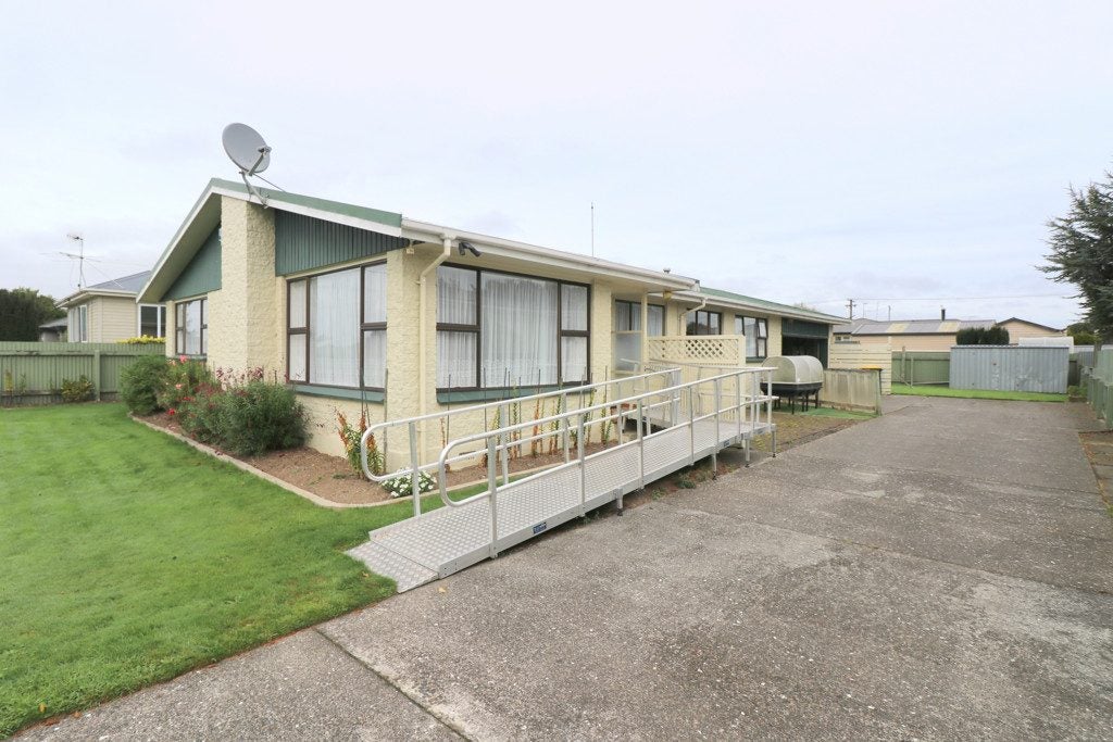 76 Harvey Street, Grasmere, Invercargill - Carousel 1