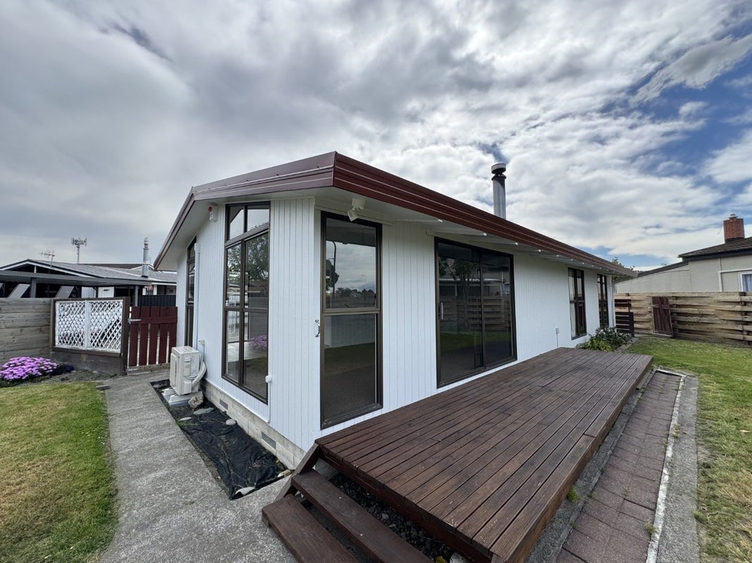 195 Gloucester Street, Taradale, Napier - Carousel 1