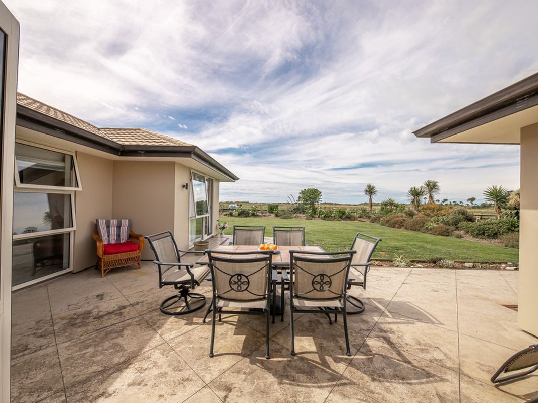 6 Elley Drive, Carters Beach, Westport - Carousel 1