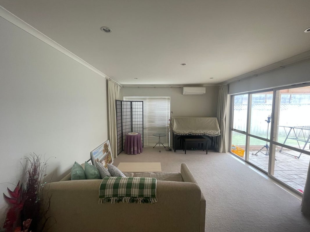 11 Millington Place, Huntington Park, Auckland - Carousel 2