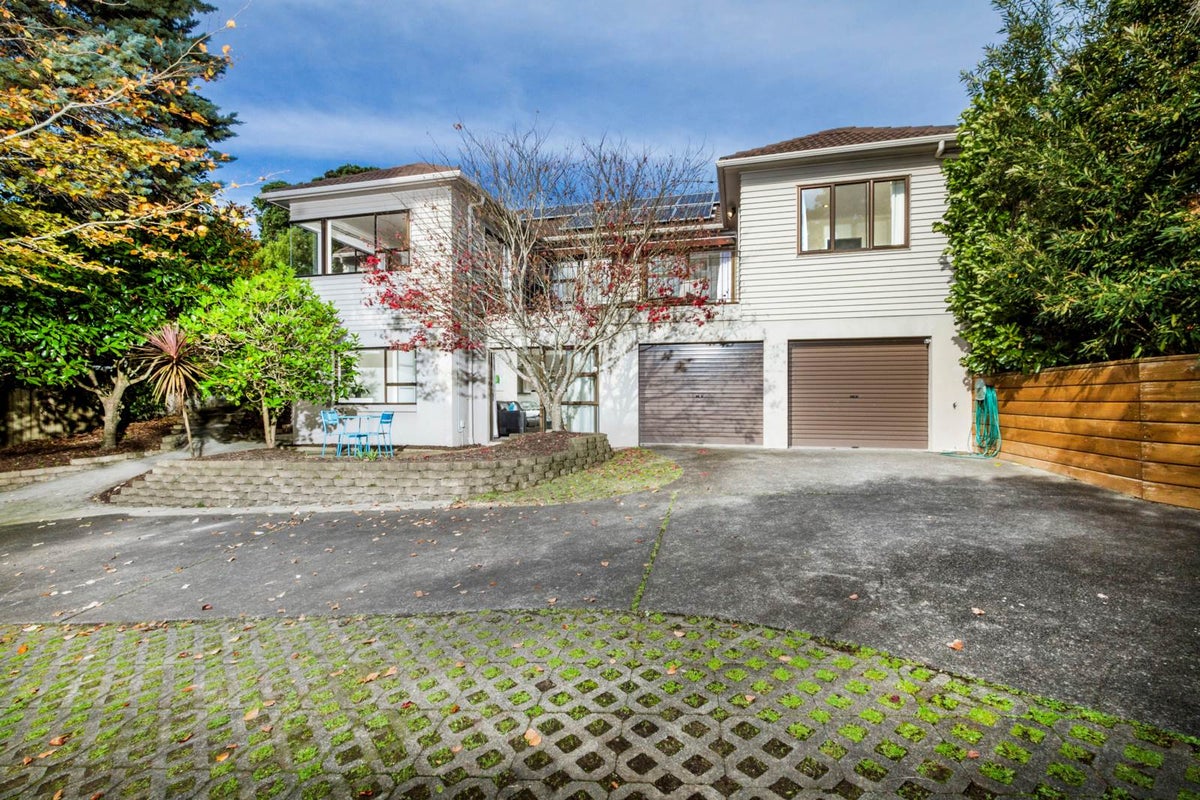 1/12 Penzance Road, Mairangi Bay, Auckland - Carousel 1