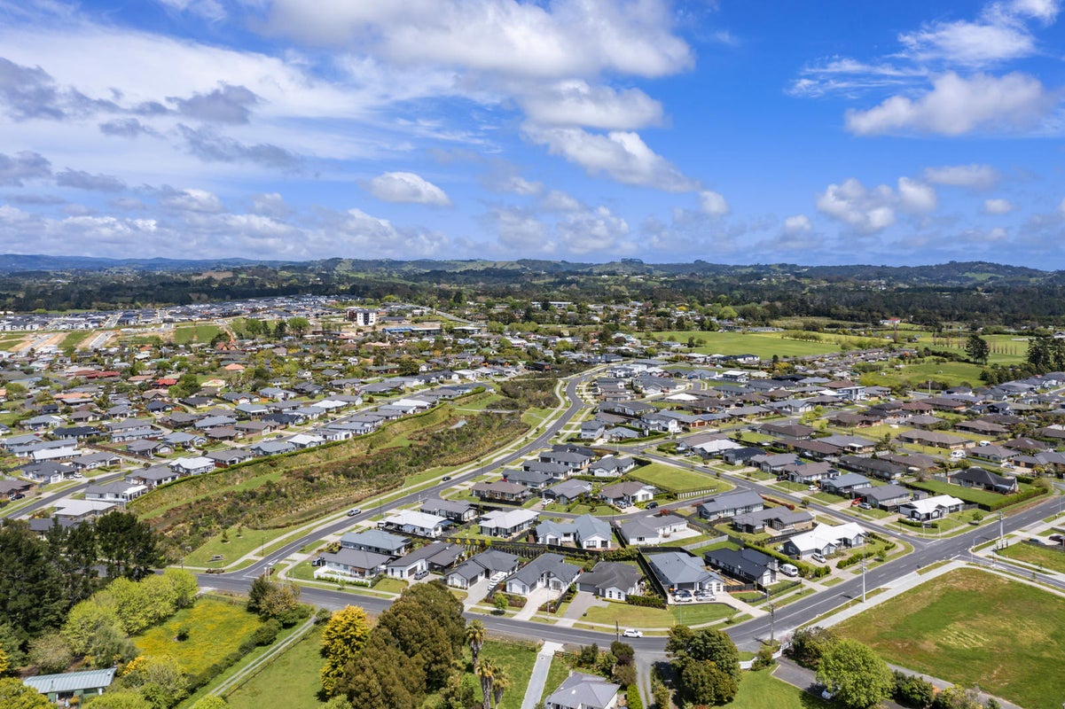 105 Matua Road, Huapai, Kumeu - Carousel 18
