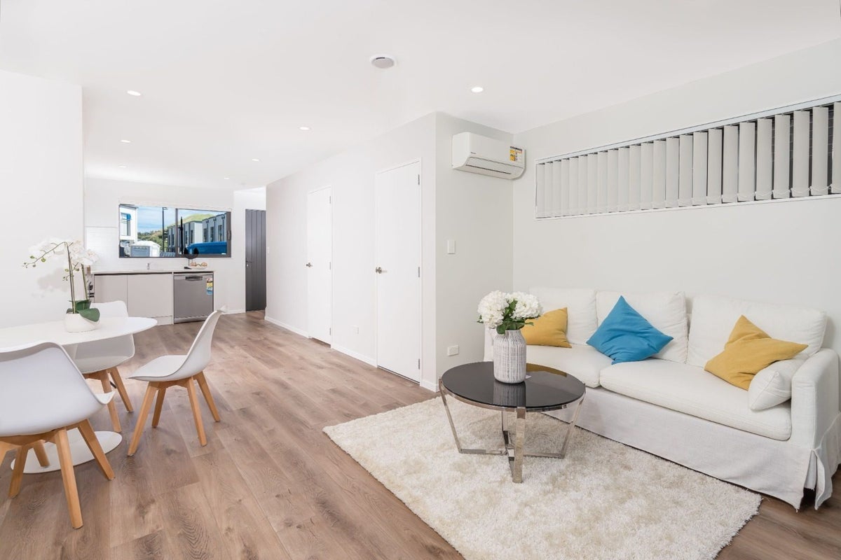 66 Tukari Lane, Mangere Bridge, Auckland - Carousel 2
