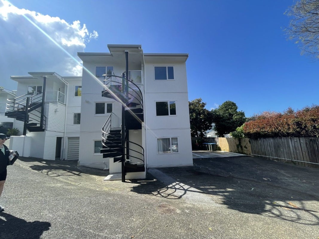 8G Arotau Place, Grafton, Auckland - Carousel 13
