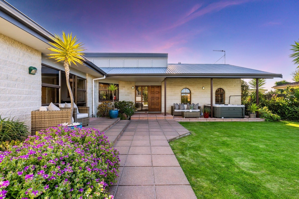 45 Trent Street, Taradale, Napier, Hawke's Bay - Carousel 26