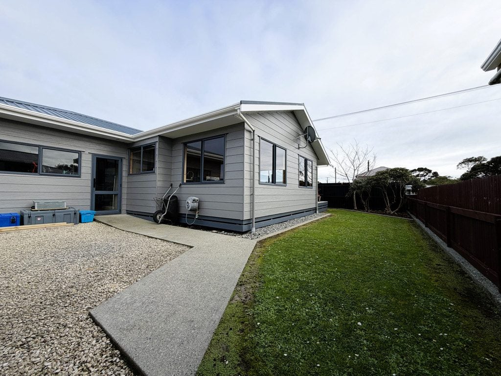 11 Blake Street, Blaketown, Greymouth - Carousel 17