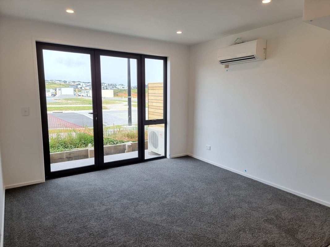 1/4 Unga Place, Beachlands, Auckland - Carousel 6