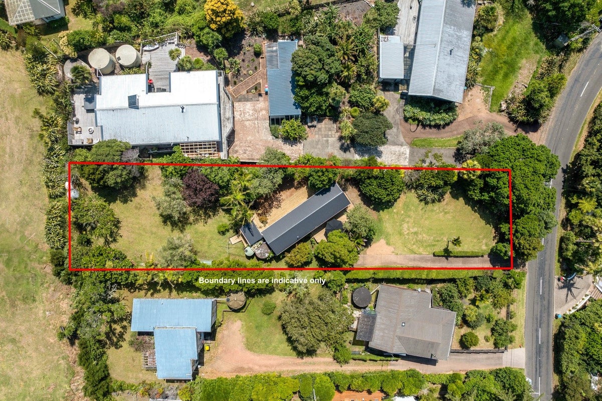 46 Junction Road, Palm Beach, Waiheke Island - Carousel 1