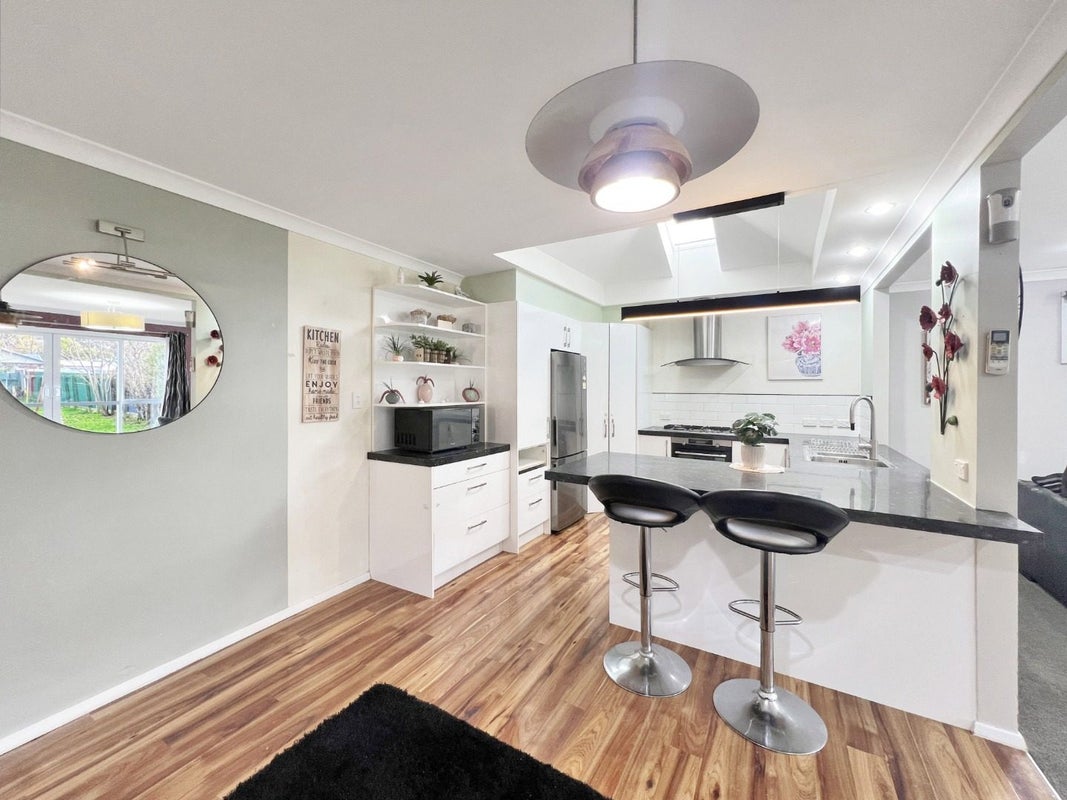 64 Wellington Road, Wainuiomata, Lower Hutt - Carousel 2