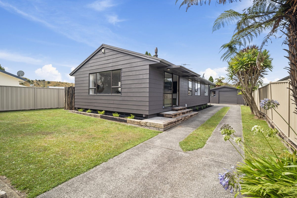 6 Brookdale Drive, Ngongotaha, Rotorua - Carousel 1