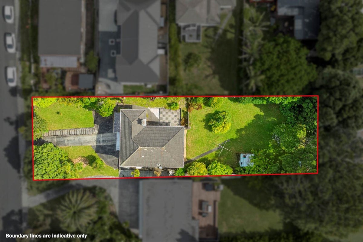 2 Sea Vista Avenue, Beach Haven, Auckland - Carousel 1