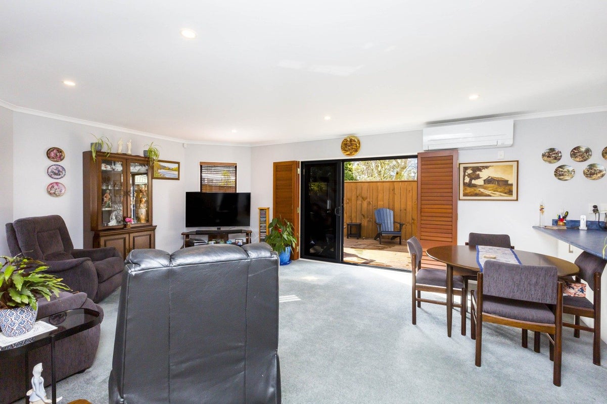 17A Sheridan Crescent, Trentham, Upper Hutt - Carousel 2