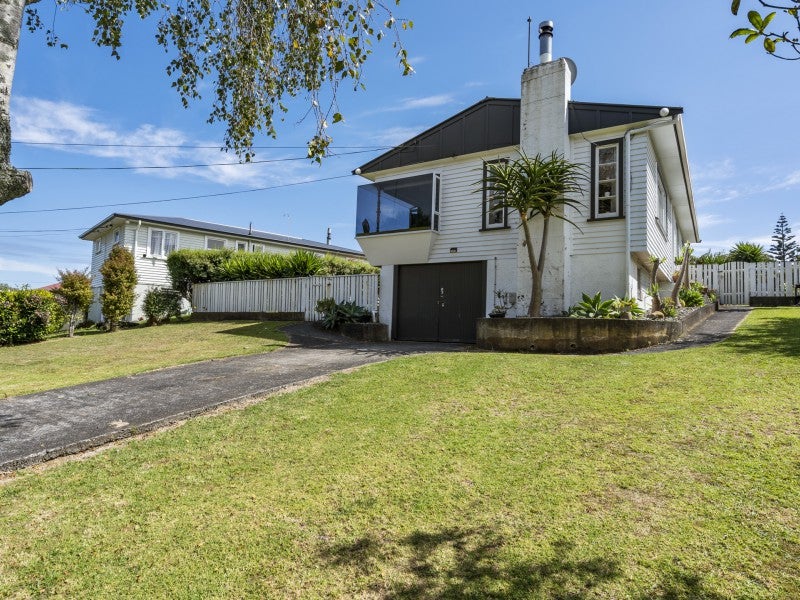 1 London Terrace, Welbourn, New Plymouth - Carousel 1
