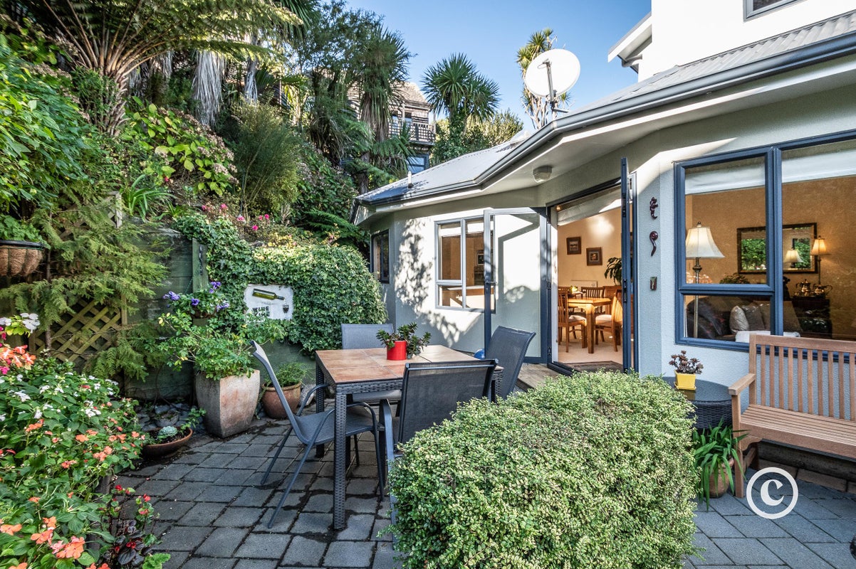 5C Ngatoto Street, Khandallah, Wellington - Carousel 1