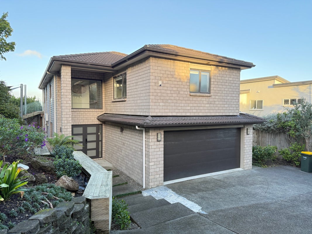 137 Luckens Road, West Harbour, Auckland - Carousel 1