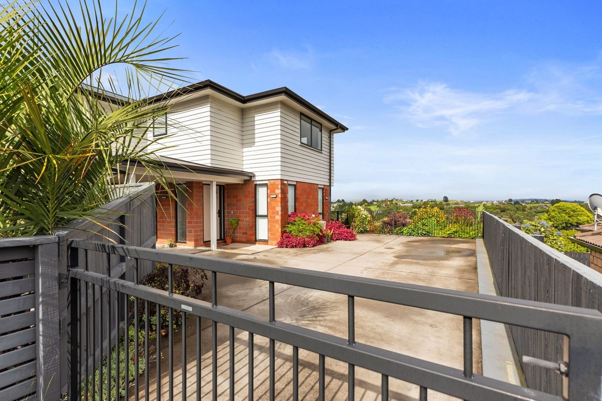 44B Waikite Road, Welcome Bay, Tauranga - Carousel 1