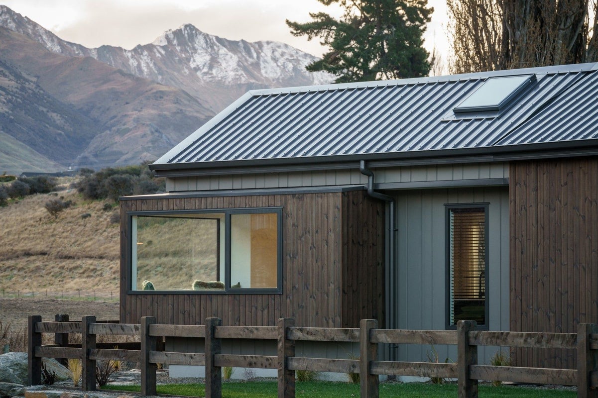 1 Kamana Rise, WANAKA - Carousel 2