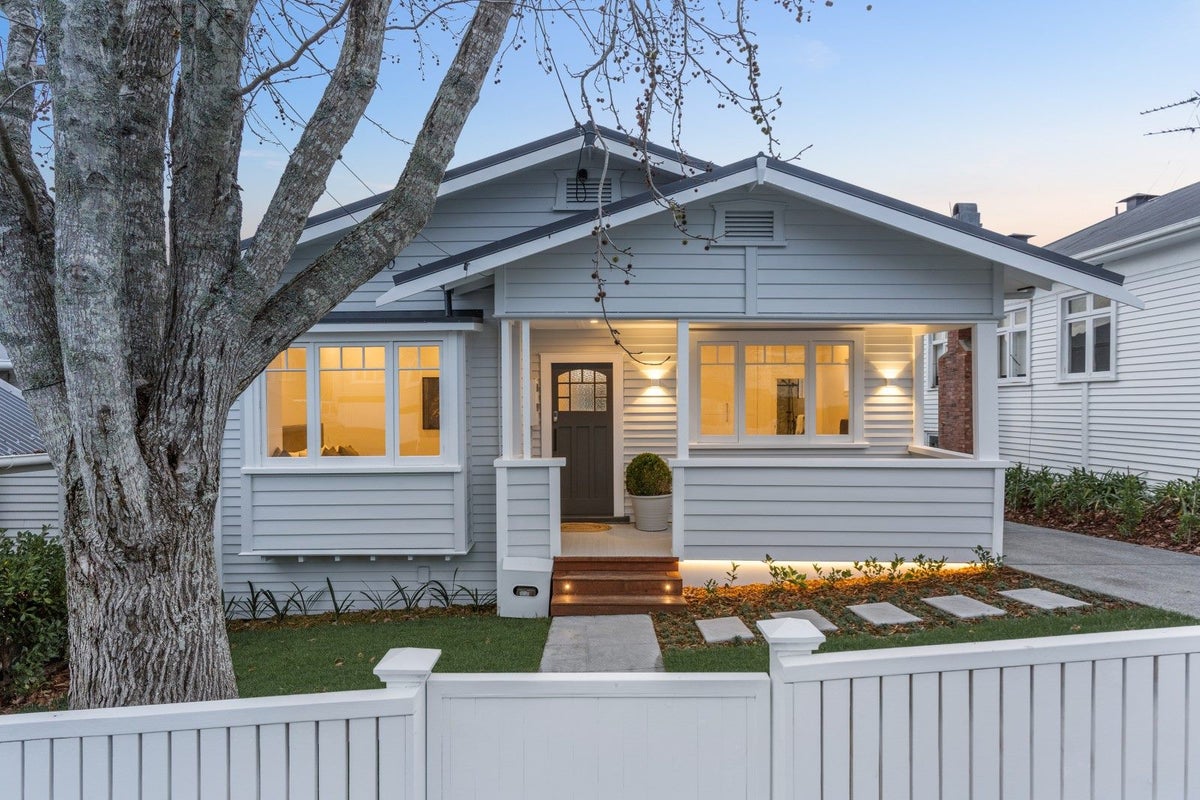 13 Farrar Street, Grey Lynn, Auckland - Carousel 2