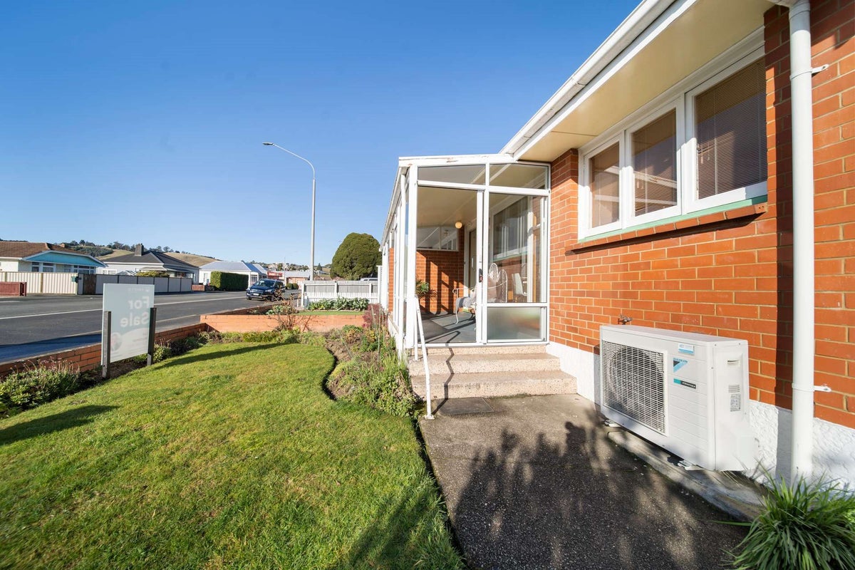 1/38 Gordon Road, Mosgiel, Mosgiel - Carousel 19