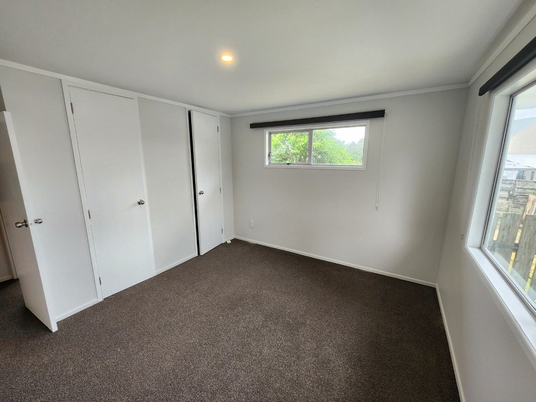 7 Sheralee Place, Red Hill, Papakura - Carousel 12