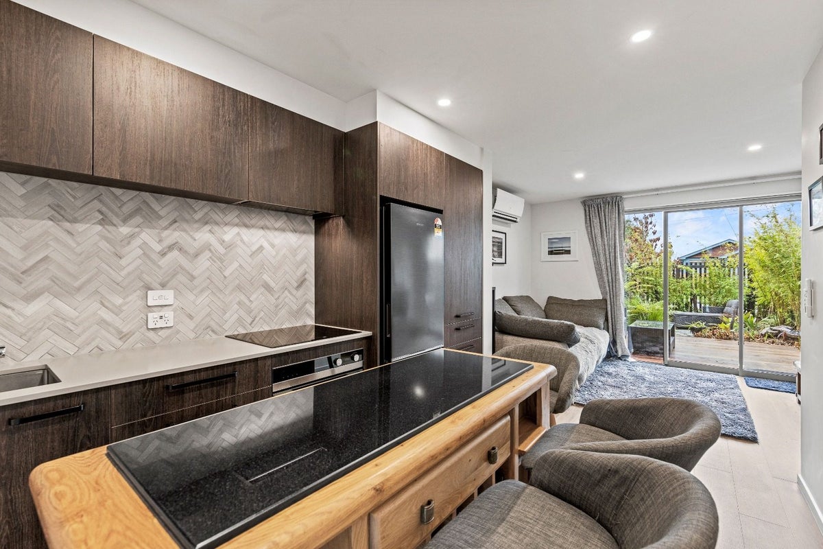 1/47 Mersey Street, St Albans, Christchurch - Carousel 2