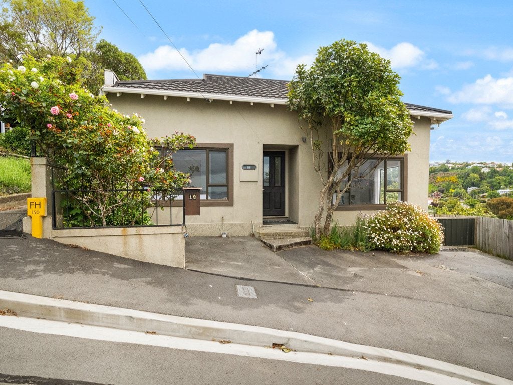 12 Rainton Road, Kew, Dunedin - Carousel 1
