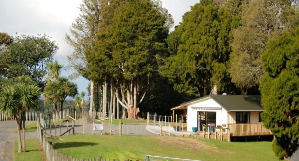 134 Kohinui Road, Onerahi - Carousel 2