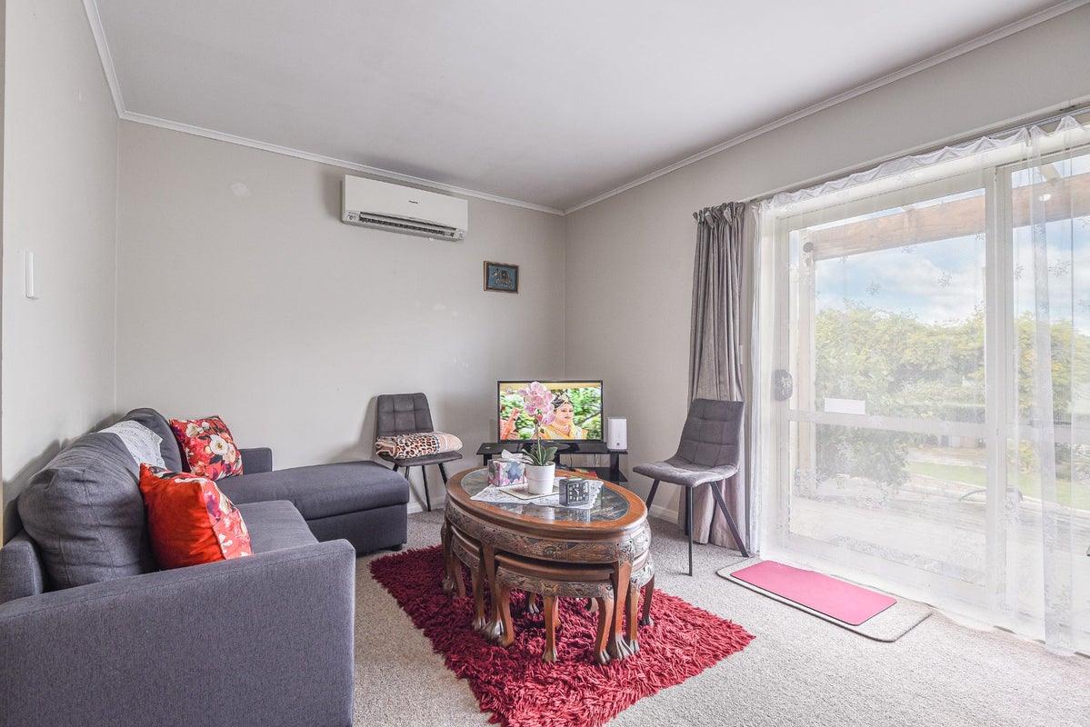 16 Western Road, Ngongotaha, Rotorua - Carousel 2