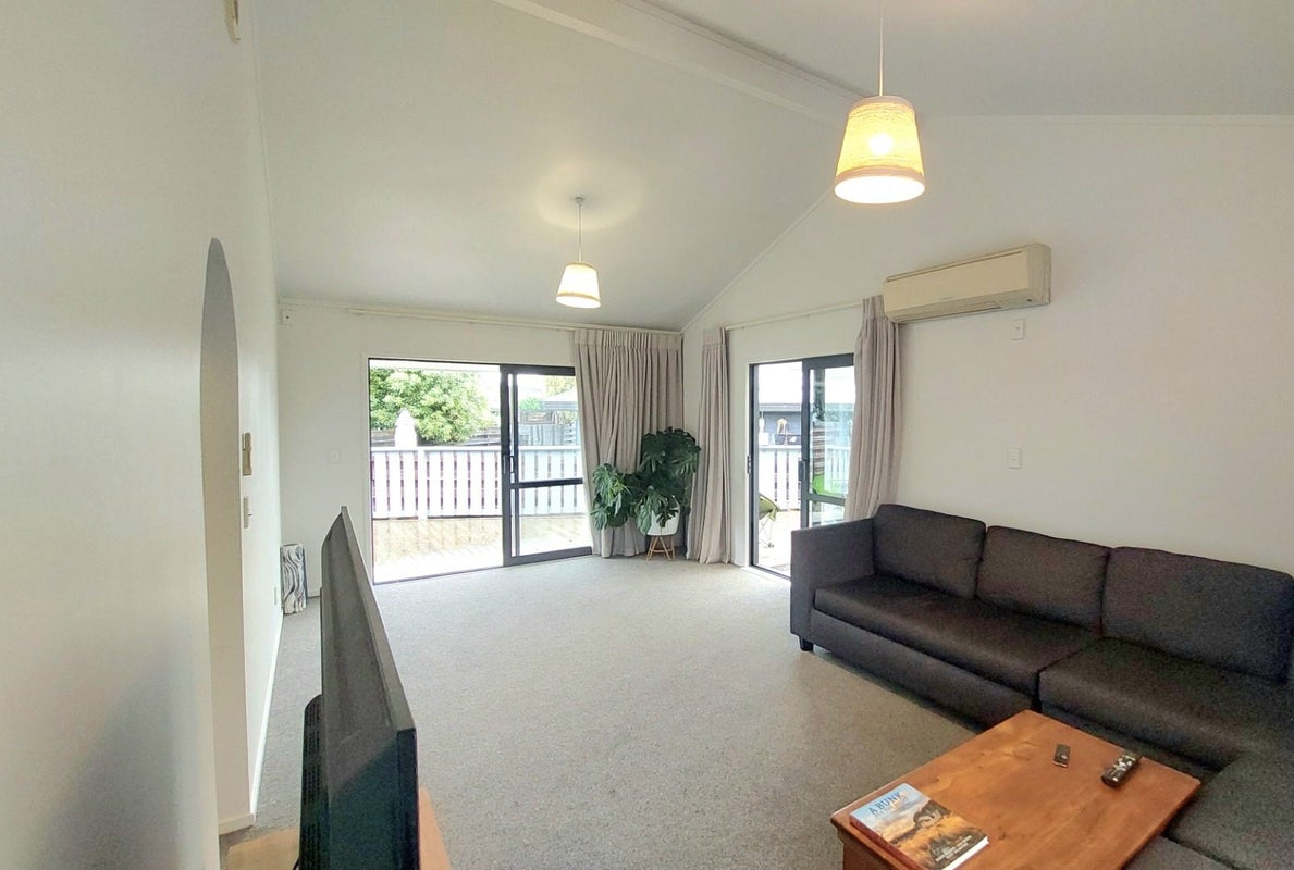 196 Windermere Drive, Poike, Tauranga - Carousel 2