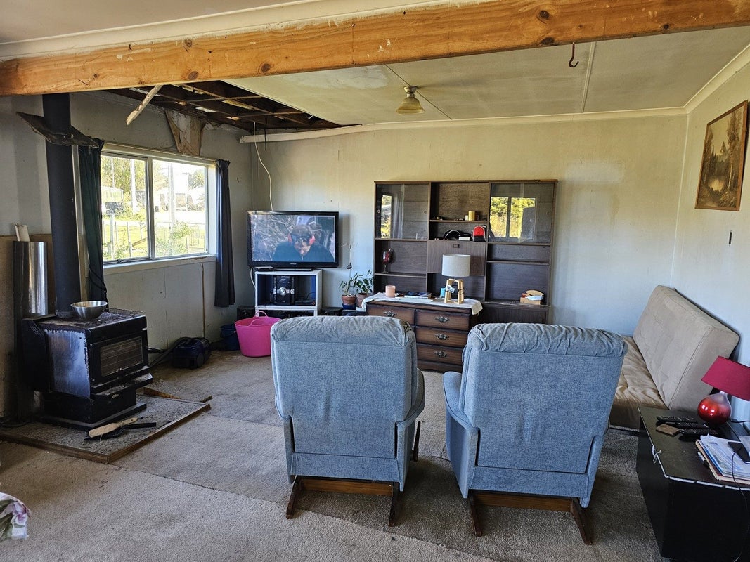 12 Akaroa Street, Pongaroa - Carousel 2