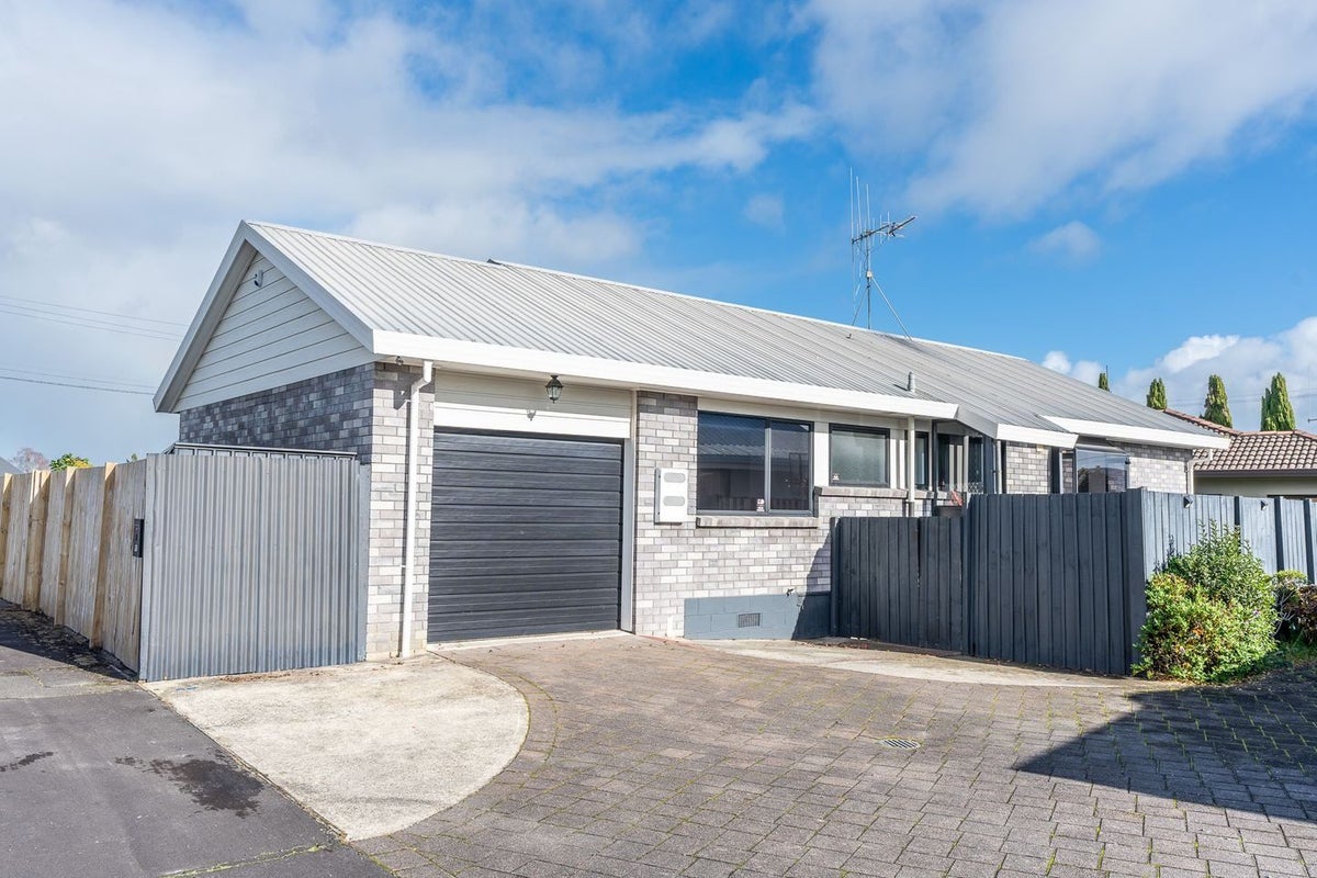1 Vercoe Road, Beerescourt, Hamilton - Carousel 2