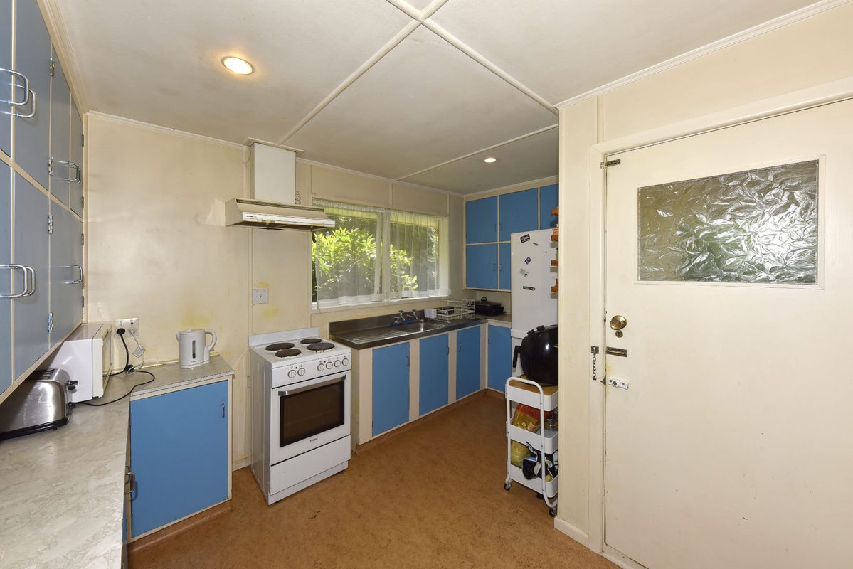 24 La Perouse Place, Northcote, Christchurch - Carousel 2