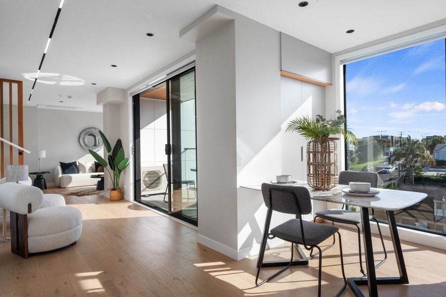 10/12 Burns Avenue, Takapuna, Auckland - Carousel 2