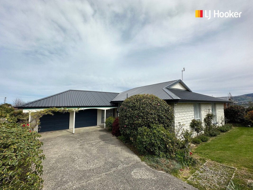 246 Larnach Road, Waverley, Dunedin - Carousel 1