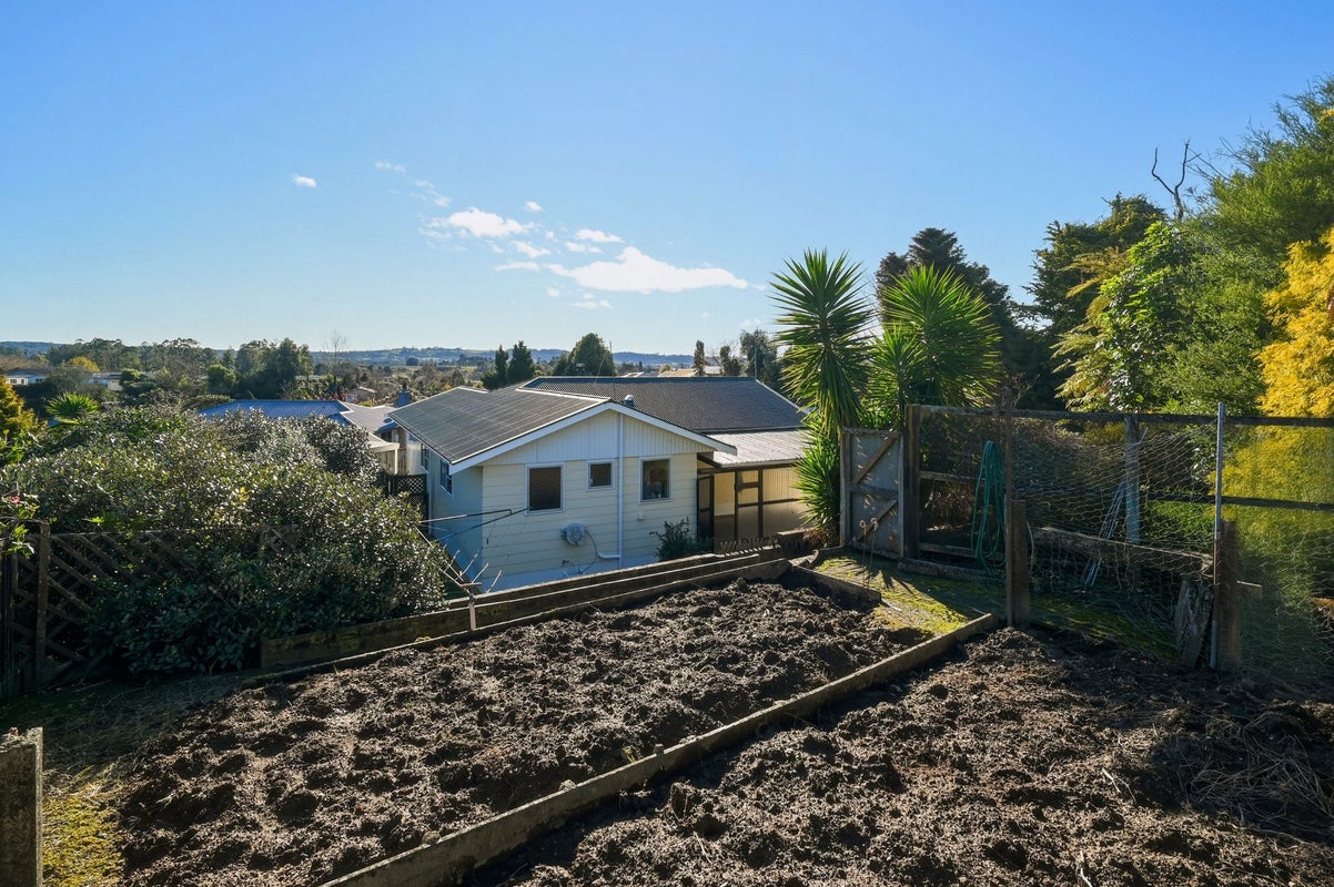 5 Taha Place, Ngongotaha, Rotorua - Carousel 15