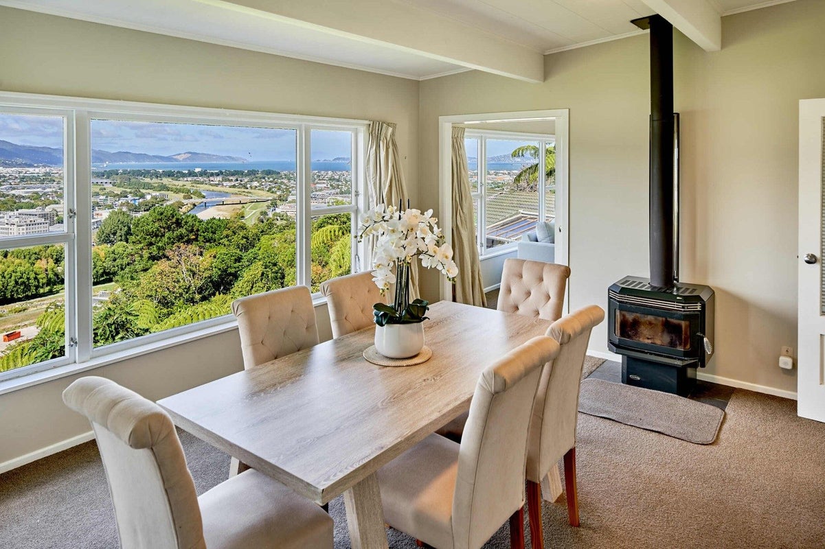 13 City View Grove, Harbour View, Lower Hutt - Carousel 1