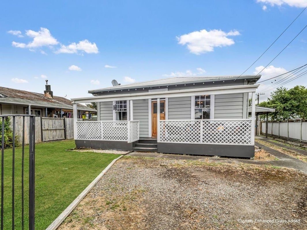 13 Carlisle Street, Milson, Palmerston North - Carousel 1
