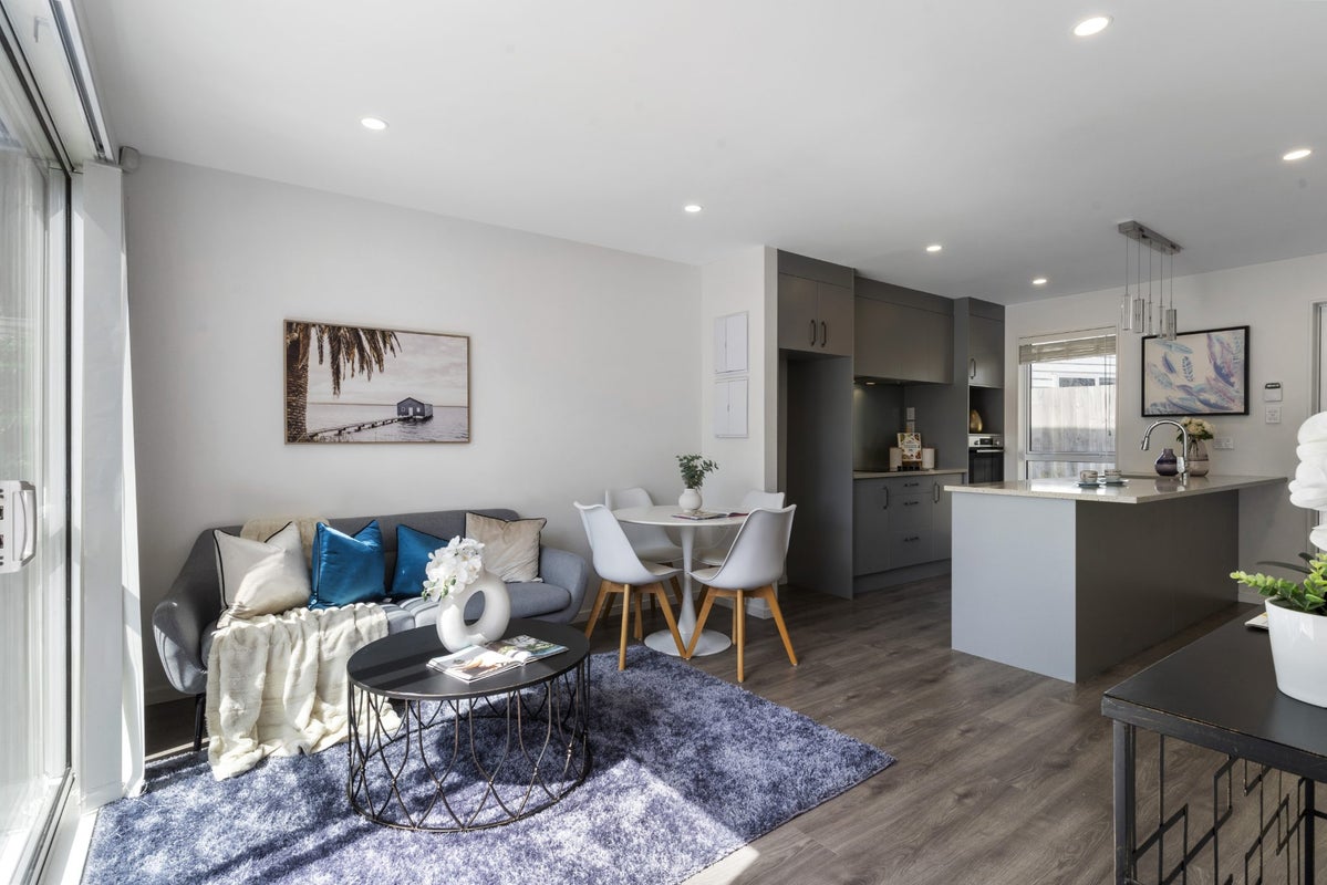 4E Robyn Place, Mangere East, Auckland - Carousel 1