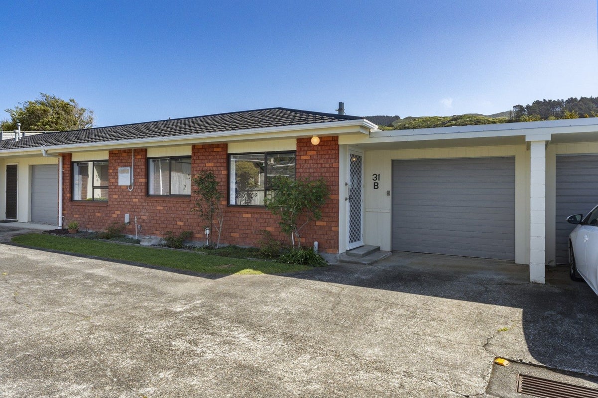 31B Hinau Street, Tawa, Wellington - Carousel 1