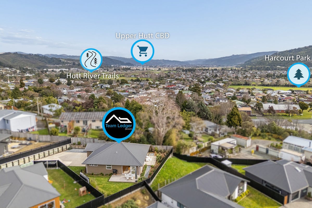 15 Rewarewa Way, Timberlea, Upper Hutt - Carousel 34