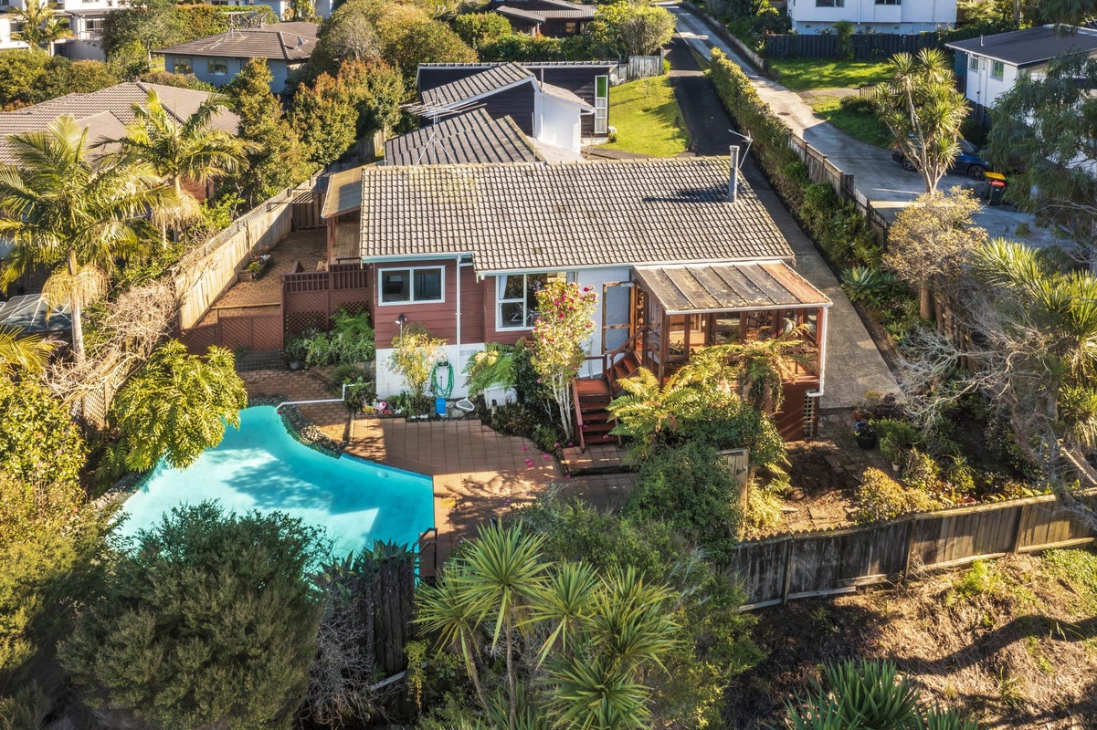 2/21 Helvetia Drive, Browns Bay, Auckland - Carousel 15