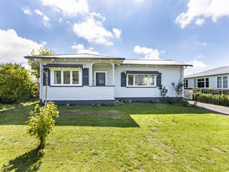 6 Holyrood Terrace, Waipukurau, Waipukurau - Carousel 1