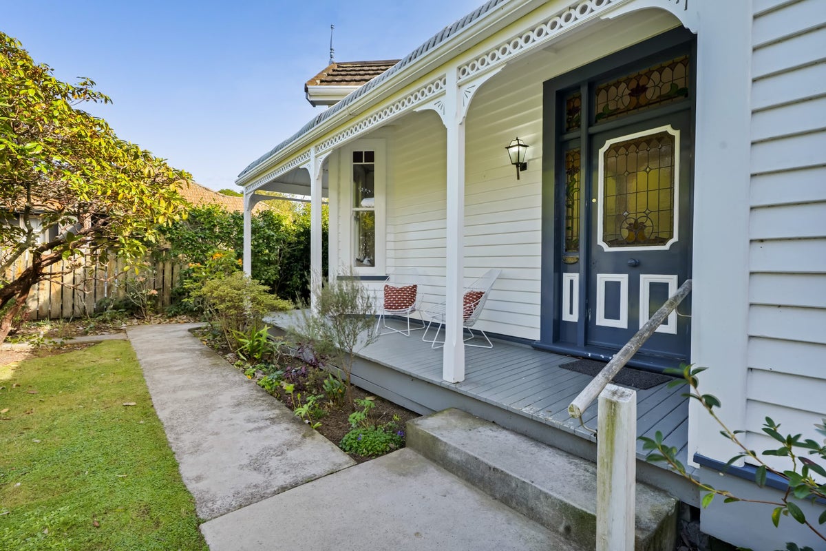 28 Huatoki Street, Vogeltown, New Plymouth - Carousel 20