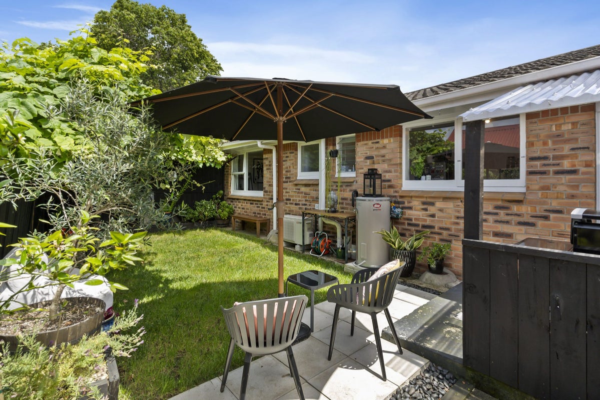 11/85 Edmonton Road, Henderson, Auckland - Carousel 1