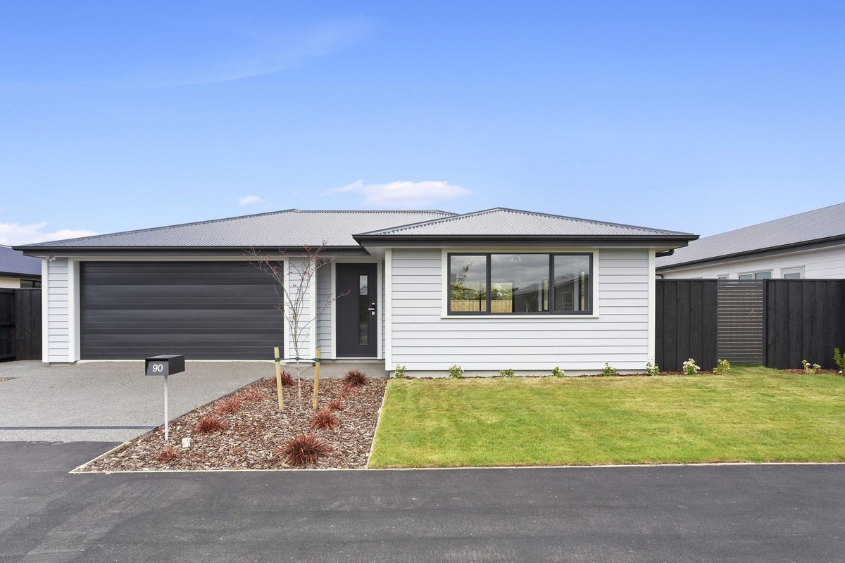 90 Benashet Drive, Lincoln, Lincoln - Carousel 1