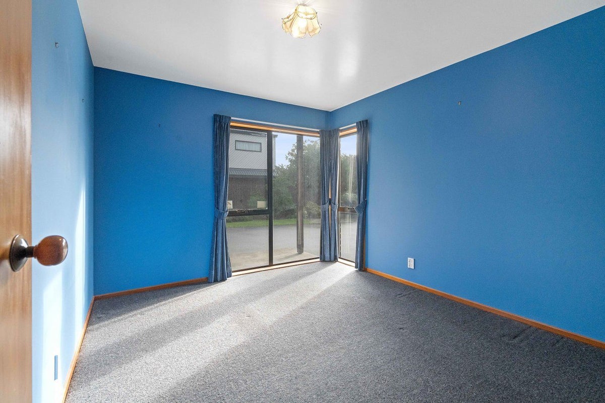 11 Briarmont Street, Avondale, Christchurch - Carousel 18