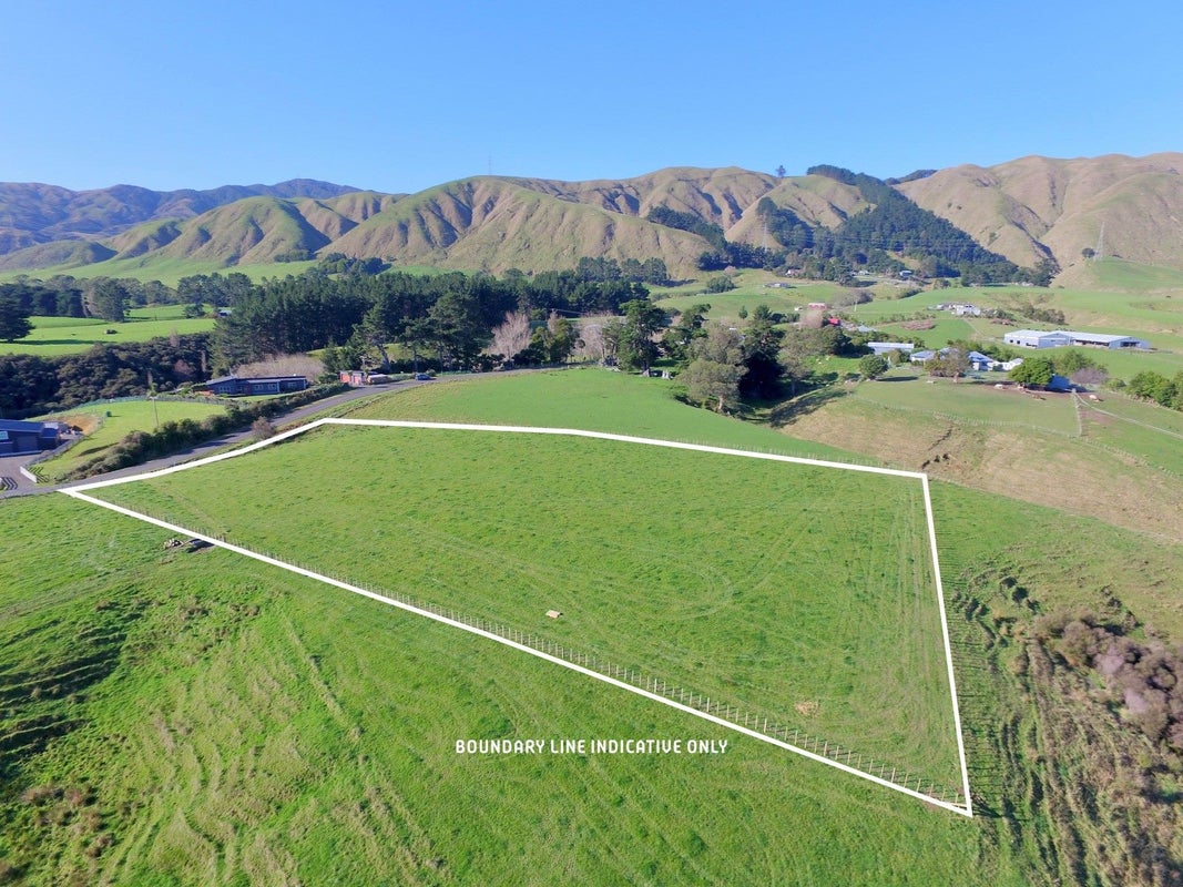 158 Albert Road, Tokomaru, Palmerston North - Carousel 1